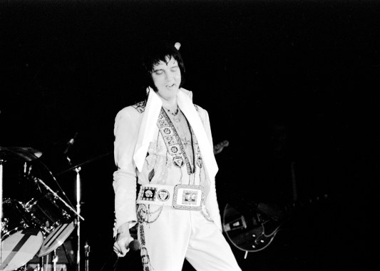 Elvis Presley in concert on October 24, 1976 at Roberts Municipal Stadium. Source: Gregory Smith collection, MSS 037-0767.